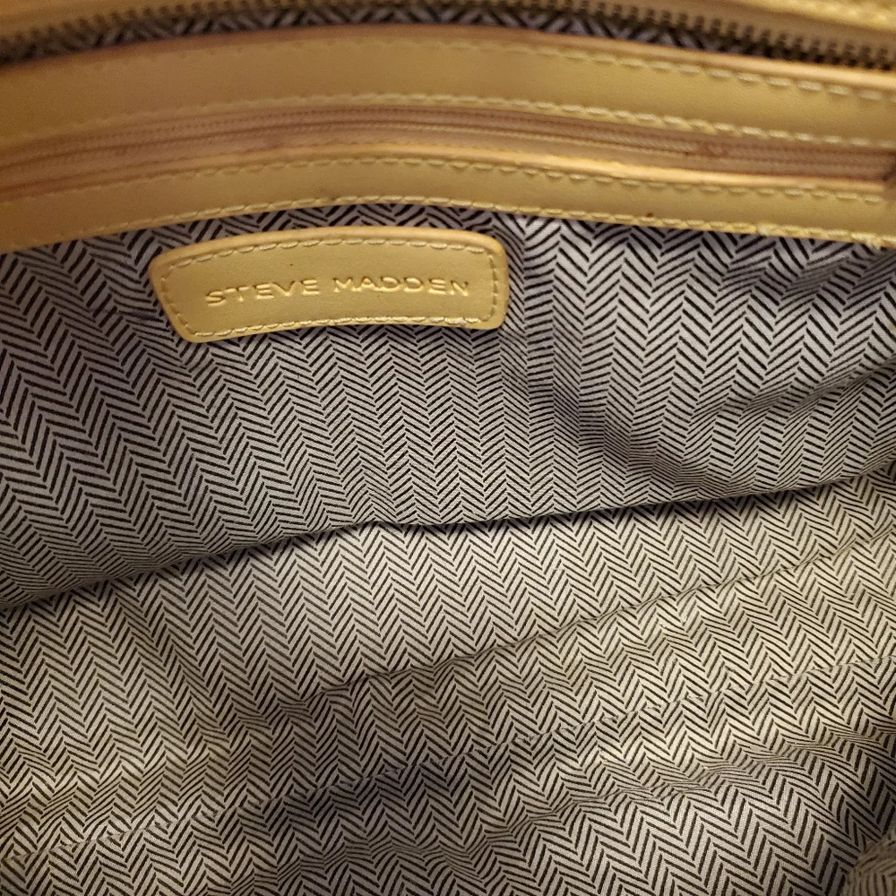 Yellow Studded Shoulder Bag - Picture 6 of 8